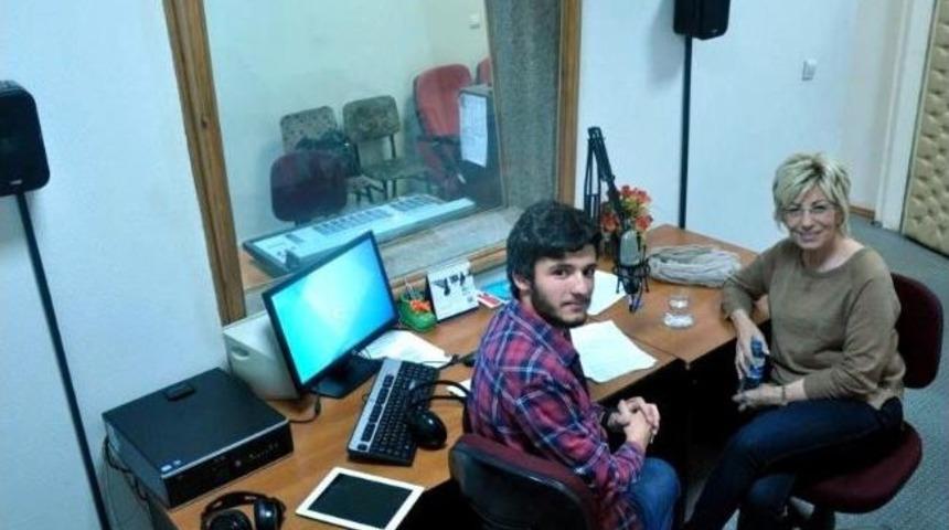 Adli Bilimler Uzmanı Prof. Dr. Sevil Atasoy,102 Radyo &Uuml;niversite&rsquo;nin Konuğu Oldu