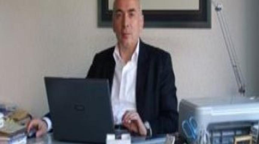 İzmir Barosu Eski Başkanı Ve &Ccedil;evreci Hareketin &Ouml;nde Gelen Temsilcilerinden Avukat Noyan &Ouml;zkan Yaşamını Yitirdi