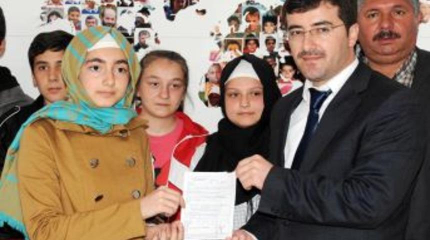 Okuma Salonu &Ouml;ğrencileri Har&ccedil;lıklarını Sudan'daki &Ouml;ğrencilere G&ouml;nderdi