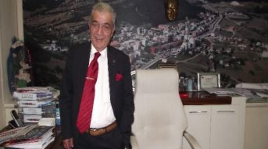 Efil, Aday Adaylığını A&ccedil;ıkladı