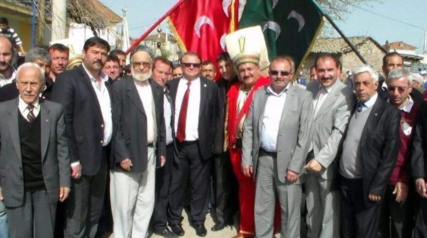 Mhp Balya Teşkilatı Başbuğ T&uuml;rkeş'i Andı