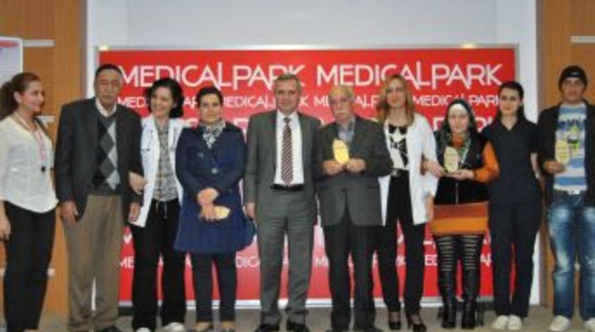 Kanseri yenen hastalar &ouml;d&uuml;llendirildi