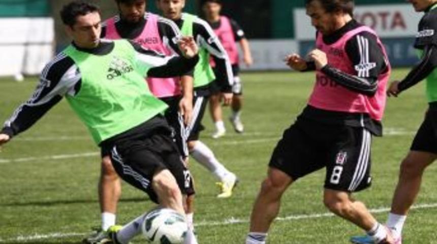 Beşiktaş'ta Bursaspor Ma&ccedil;ı Hazırlıkları S&uuml;rd&uuml;