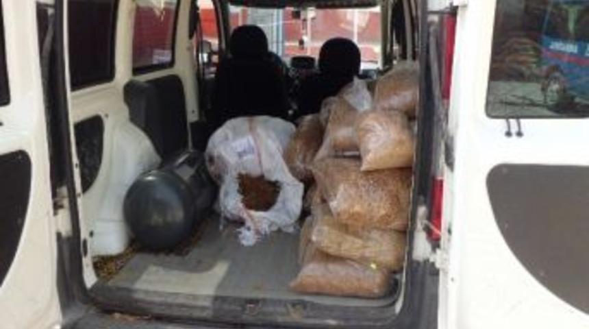 Elbistan'da 102 Kilogram Ka&ccedil;ak T&uuml;t&uuml;n Ele Ge&ccedil;irildi