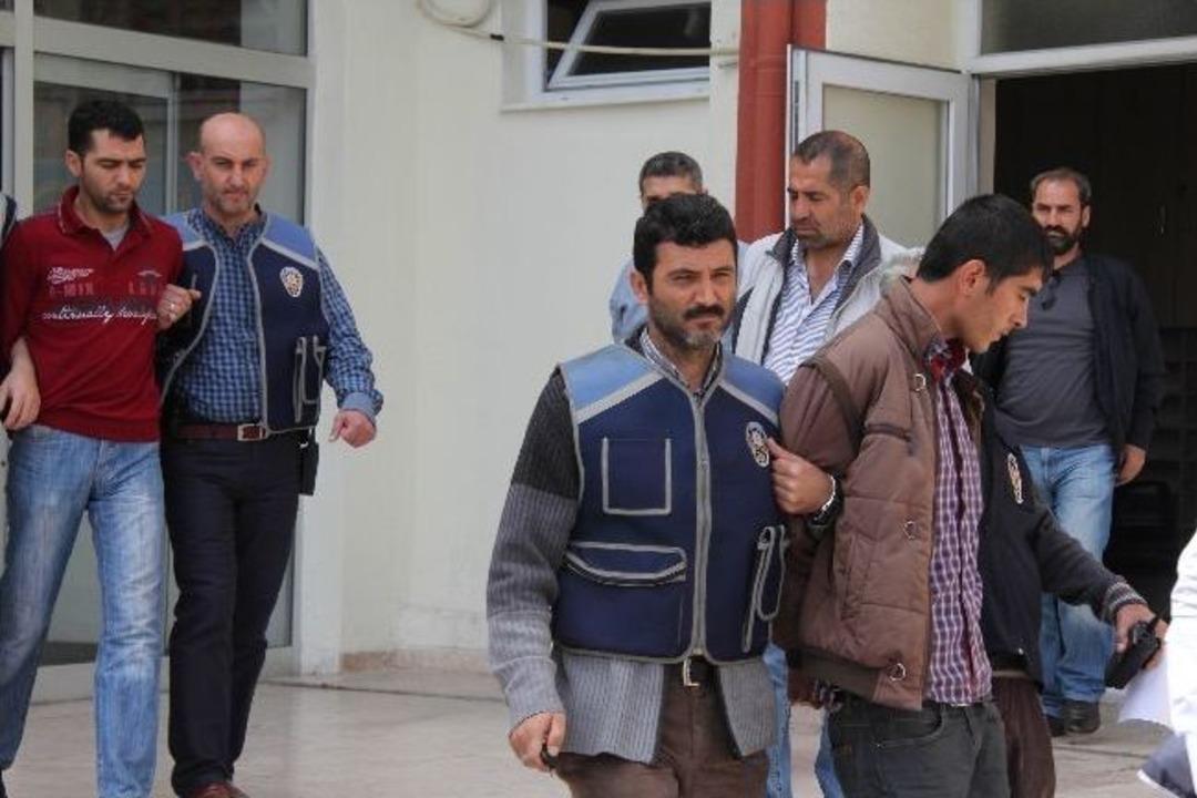 Soygun anı b&ouml;yle g&ouml;r&uuml;nt&uuml;lendi