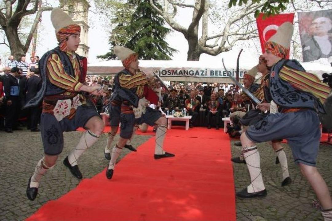 Bursa'da Fetih Coşkusu Sokaklara Taştı