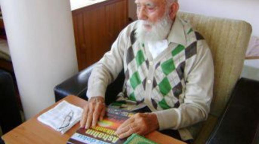 İslam Alimi Ahmet Muhtar B&uuml;y&uuml;k&ccedil;ınar Vefat Etti