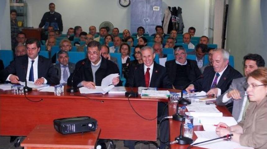 Şerh Okunmayınca Muhalefet Meclisi Terk Etti