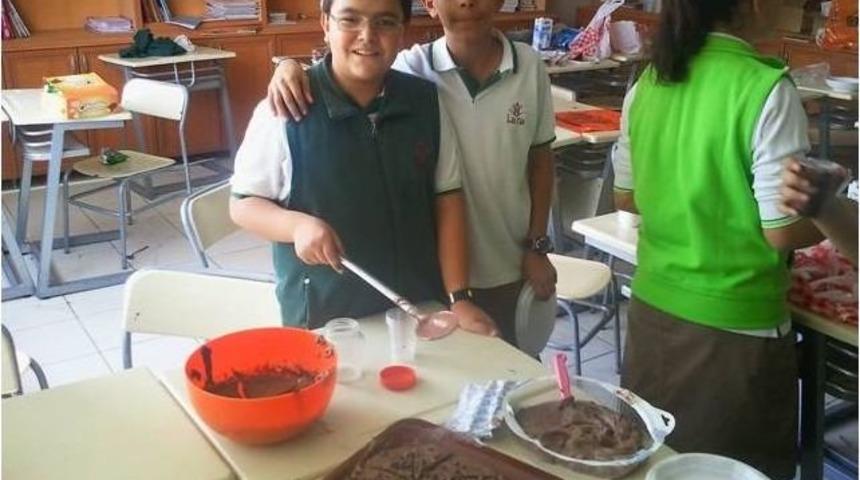 Lara Koleji'nde &Ouml;ğrencilere &Ccedil;ay Demleme Ve Musluk Takma Da &Ouml;ğretiliyor