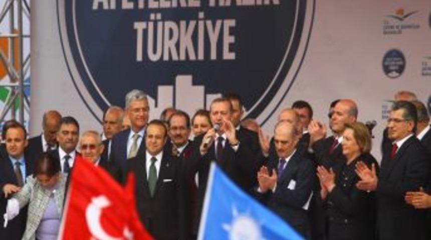 Erdoğan: Kimileri Kıskan&ccedil;lıklarından &Ccedil;atlıyor