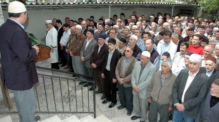 İhlas Kolejinden &Ouml;mer Kapancı'nın Anne Acısı