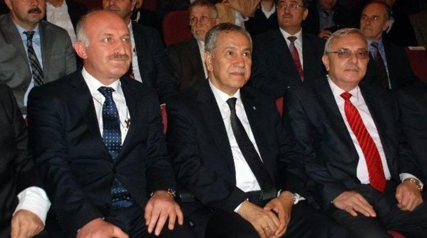B&uuml;lent Arın&ccedil;, Said Paşa İmamı Hasan Rıza Efendi&rsquo;yi Anma Programına Katıldı