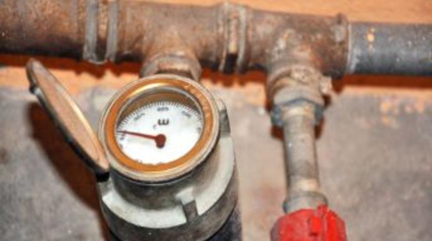 Kemalpaşa&rsquo;da Sular Kesildi, Saya&ccedil;lar Geri Sarmaya Başladı