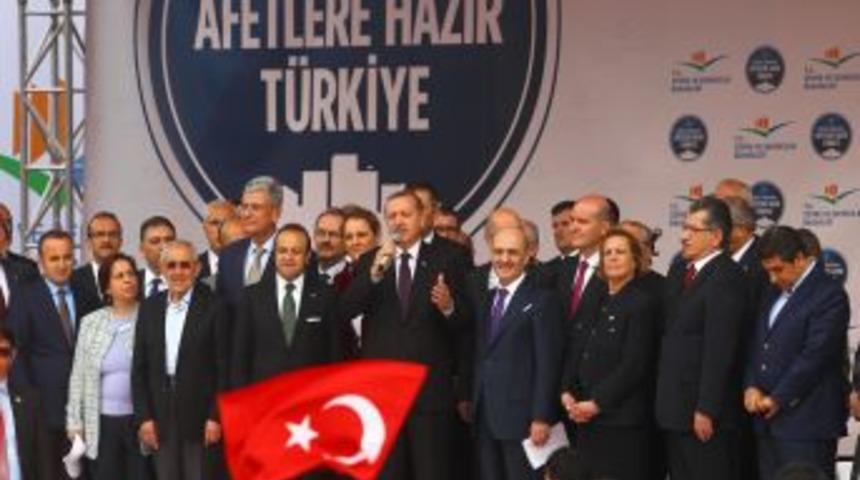 Yıkımda Makineyi G&ouml;rmeyen Erdoğan: İstihdama Katkı Olsun Diye Mi?