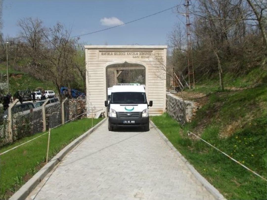 Eski Devlet Bakanı Kamran İnan'ın Ablası Vefat Etti