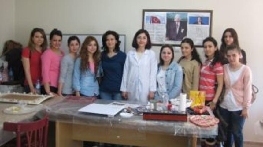 &Ouml;ğrenciler, İzmek&rsquo;te Ders Yaptılar