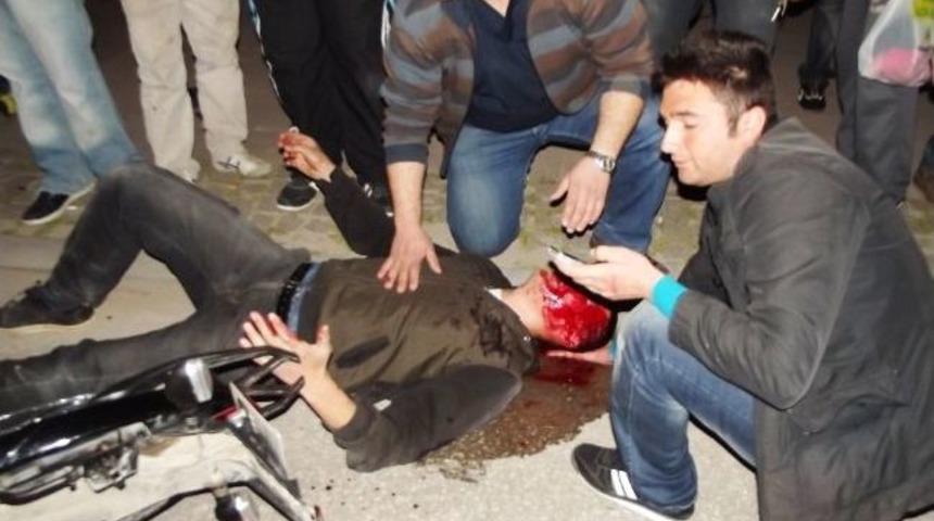 Ayvalık&rsquo;ta Trafik Kazası: 1 Yaralı