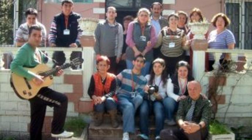 Zihinsel Engellilere Fotoğraf Eğitimi