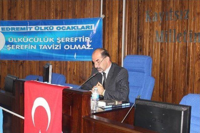 Edremit Ülkü Ocakları Başbuğ Türkeş’i Andı