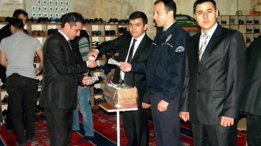 Divriği&rsquo;de Şehit Polisler İ&ccedil;in Mevlit Okutuldu