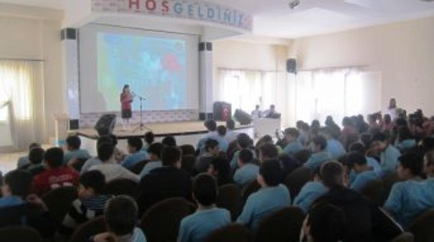 Merzifon Ahi Koleji, Sınıflar Arası Naat Yarışması D&uuml;zenledi