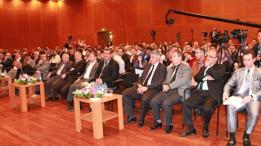 AK Partili &Ouml;zt&uuml;rk: &Ccedil;&ouml;z&uuml;m S&uuml;reci, B&uuml;y&uuml;k Bir Barış S&uuml;recidir