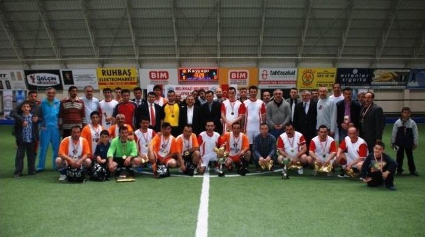 Birimler Arası Dostluk Ve Kardeşlik Turnuvasının Şampiyonu