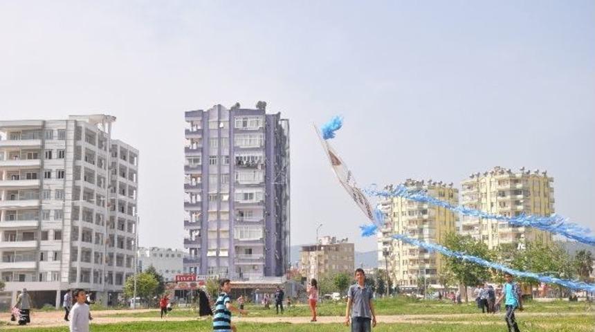 Kozan'da Emniyet M&uuml;d&uuml;rl&uuml;ğ&uuml;nden U&ccedil;urtma Şenliği