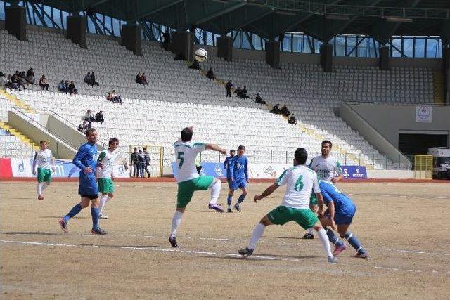 Yakutiye Belediyespor: 2 Çayelispor: 2