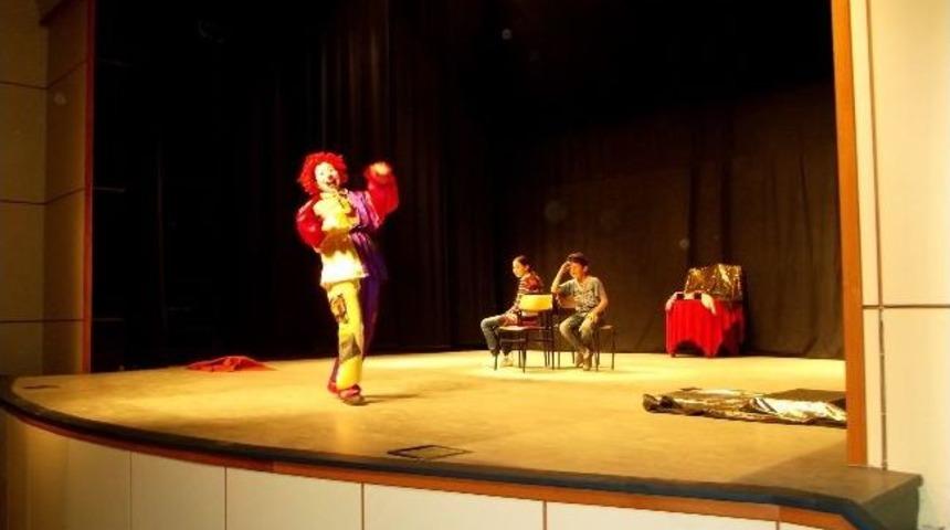 Hizan&rsquo;da İlk Defa Sirk G&ouml;sterisi