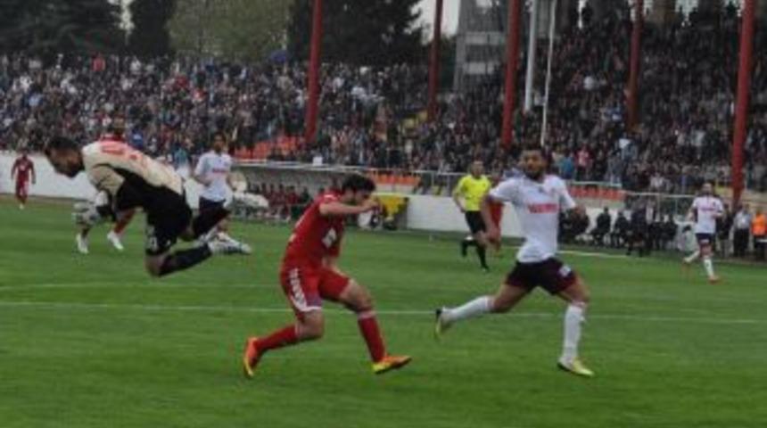 Balıkesirspor: 2 - İskenderun Demir &Ccedil;elikspor: 0