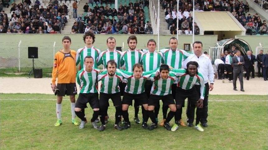 Dinar Belediyespor4 &Ccedil;obanlarspor1