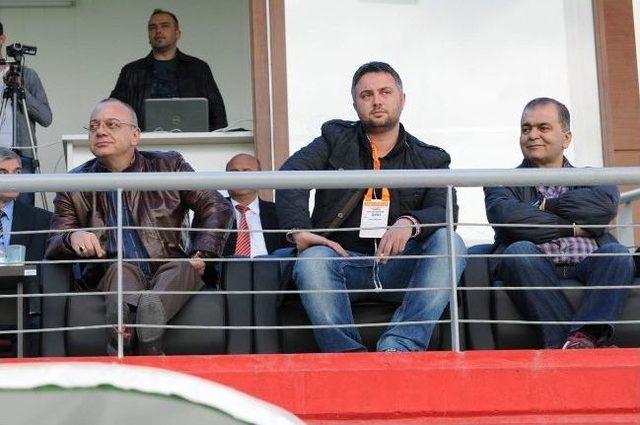 Manisa Belediyespor Emirdağspor'u Rahat Geçti