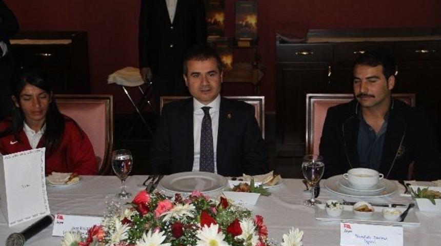 Bakan Kılı&ccedil;&rsquo;ın Van Ziyareti