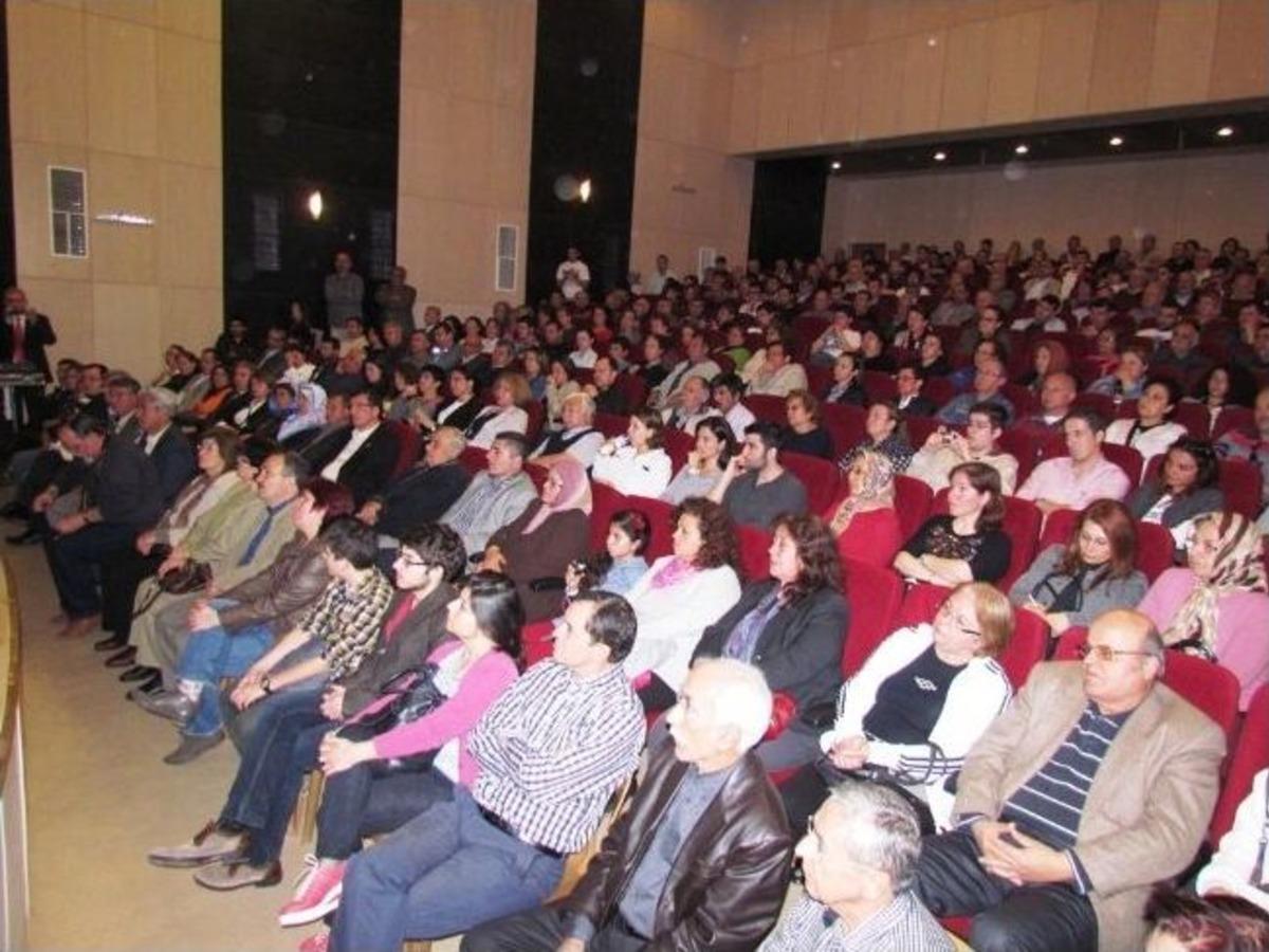 Banu Avar, &Ouml;demiş&rsquo;te S&ouml;yleşiye Katıldı