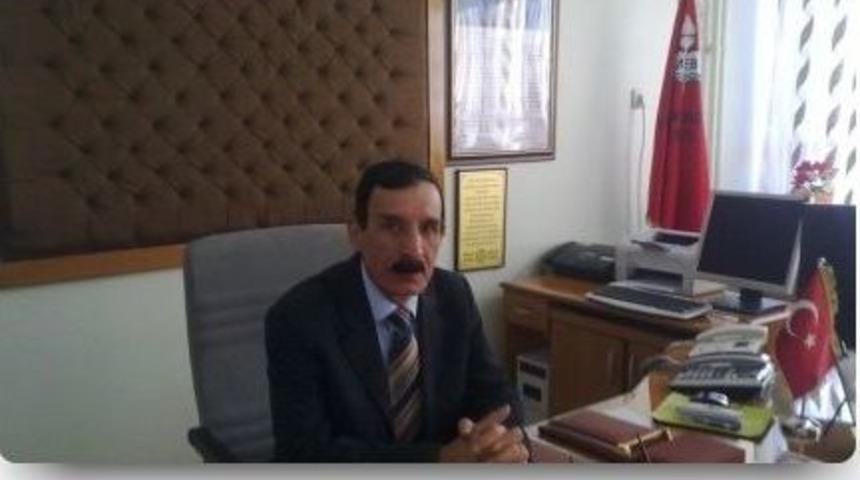 Malatya Atat&uuml;rk Anadolu Kız Lisesi M&uuml;d&uuml;r&uuml; Ş&uuml;kr&uuml; Kısak Kalbine Yenildi