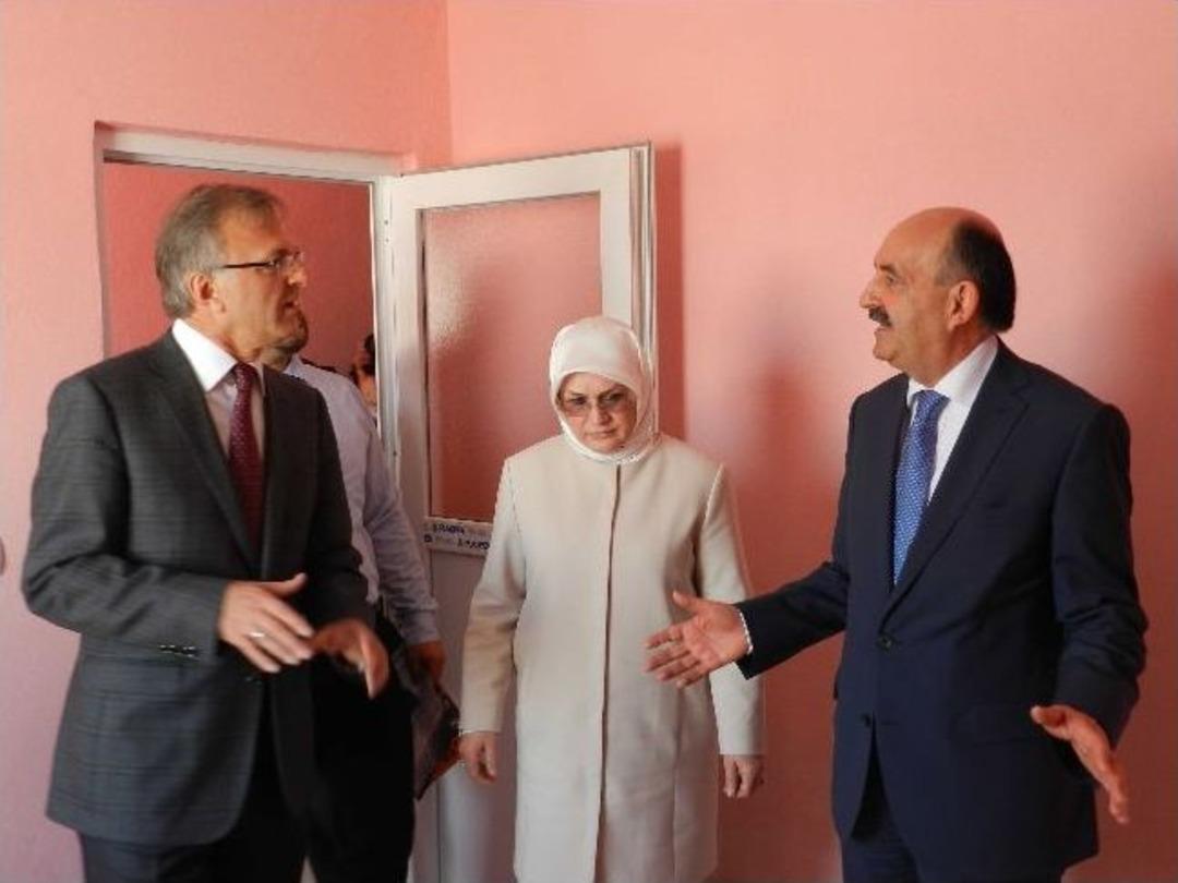 Sağlık Bakanı M&uuml;ezzinoğlu &Ccedil;erkezk&ouml;y'de