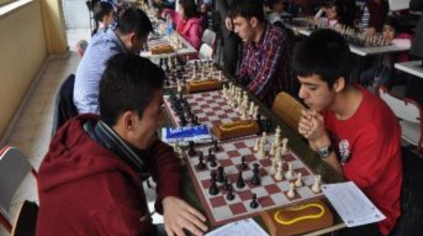 Polis Amca Satran&ccedil; Turnuvası Sona Erdi