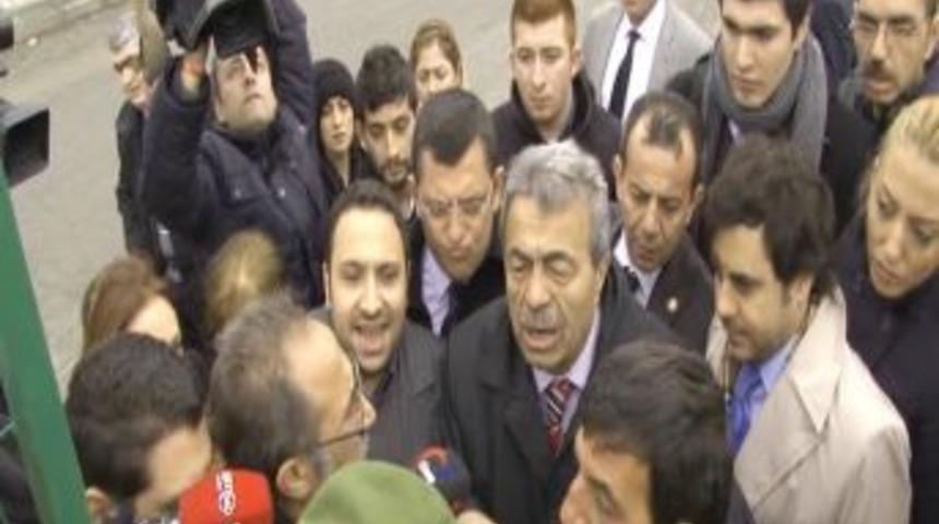 Kamer Gen&ccedil;, Jandarmayla Tartıştı