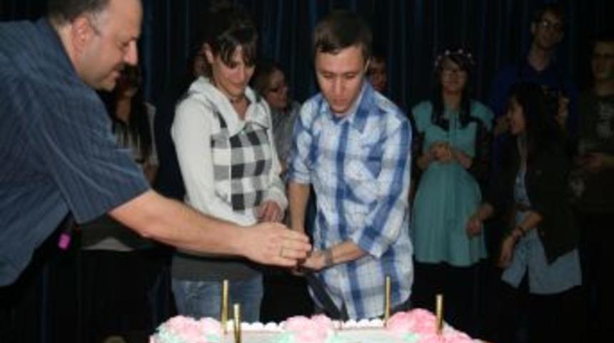 Amerikalı &Ouml;ğrencilerin Bergama Ziyareti Renkli Ge&ccedil;ti