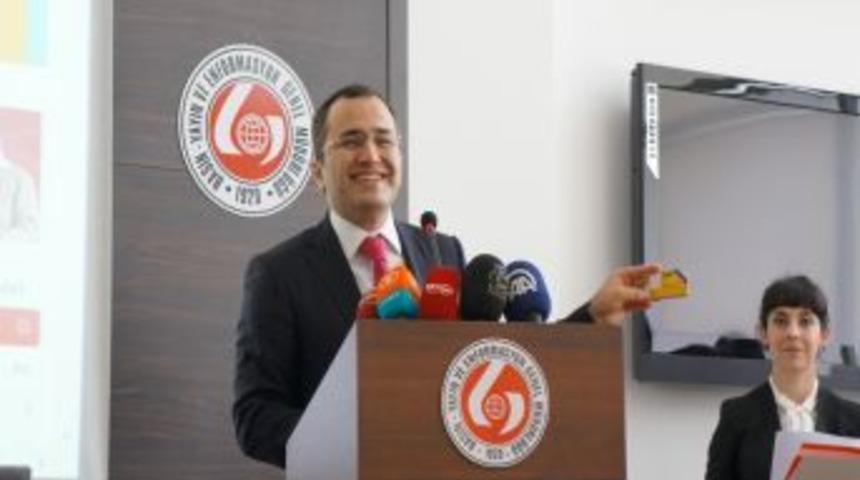 Basın Kartı'nın Yeni Y&uuml;z&uuml;n&uuml; Gazeteciler Belirleyecek