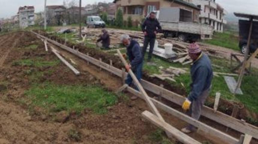 &Ccedil;alık Sokak Parkı Yapımı Başladı
