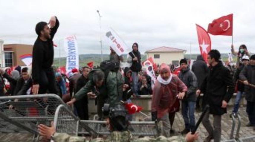 Silivri'de Ortalığı Savaş Alanına &Ccedil;evirdiler