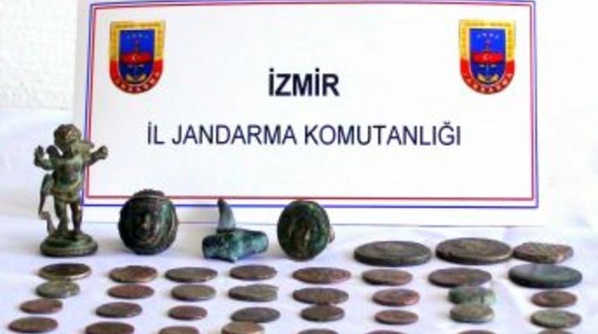İzmir'de Tarihi Eser Operasyonu
