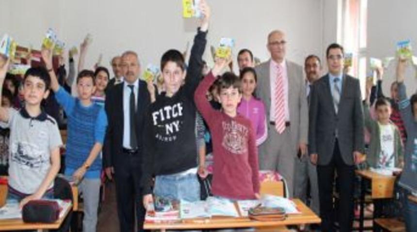 'Kumbaram Dolsun Turhal Kitap Okusun' Kampanyası Başladı