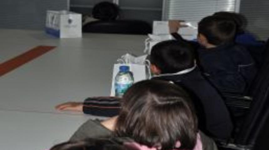 Emniyet M&uuml;d&uuml;r Ceylan, Minik Misafirlerini Ağırladı