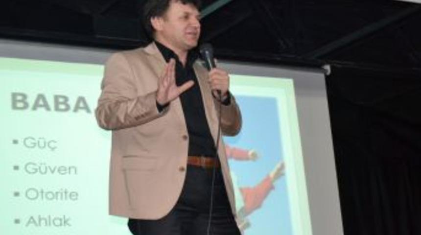 &lsquo;Baba Sevgisinden Yoksun Kızlar Ilerde Babası Yaşındaki Kişilere Ilgi Duyuyor&rsquo;