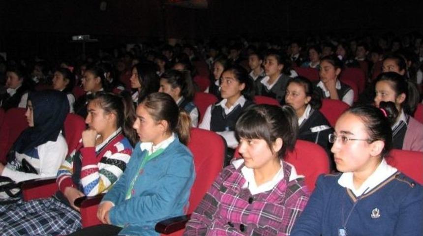 Sorgun&rsquo;da Lise &Ouml;ğrencilerine 'ter&ouml;r' Anlatıldı