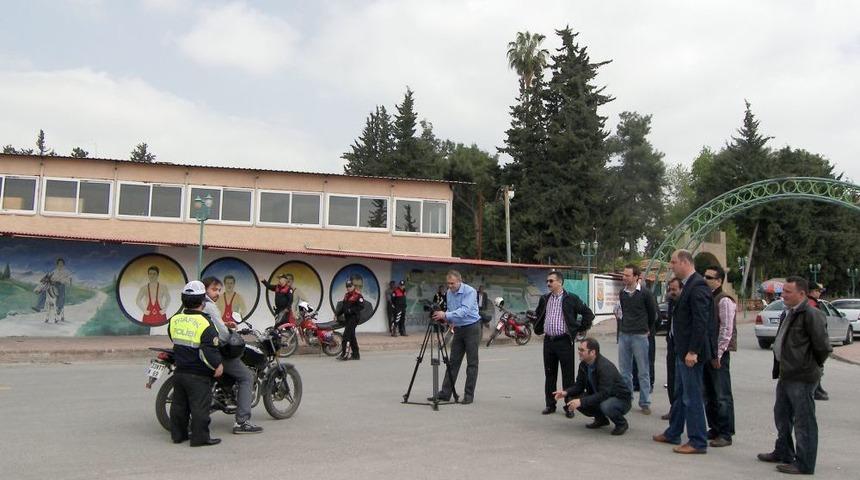 Kaymakamın Senaryosunu Yazdığı Kamu Spotunda &Ccedil;ay&ccedil;ı H&uuml;seyin Başrol Oynadı