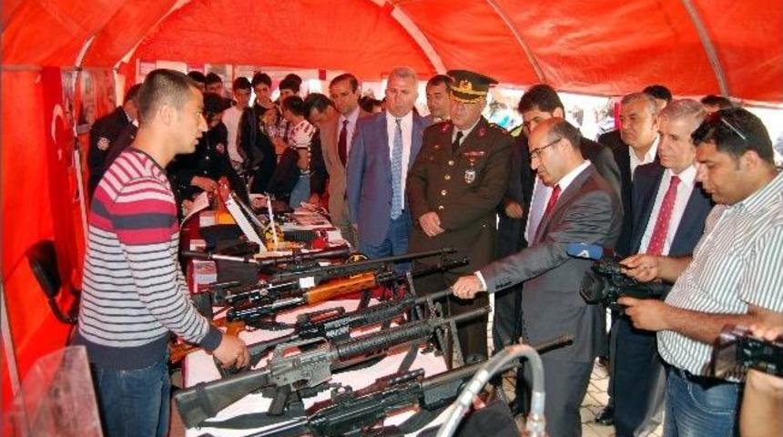 Polis Sergisi A&ccedil;ıldı